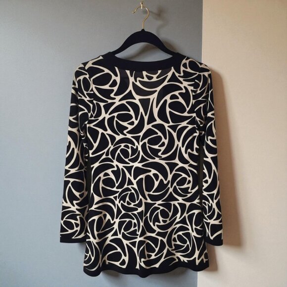 White House Black Market Tunic Top – Black & Ivory Rose Print – Stretch S - Picture 2 of 8